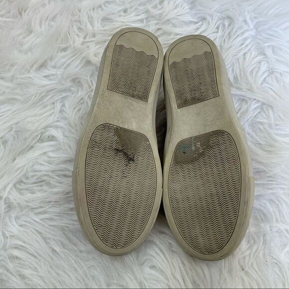 Steve Madden Ecentrcq Quilted Leather Slip-On Sneakers - Picture 9 of 10